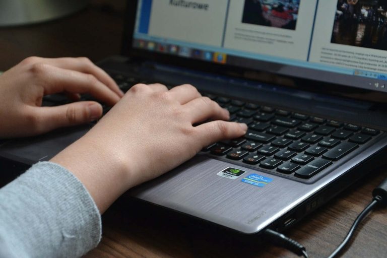 Ordinateurs et autres équipements informatiques (Pixabay)