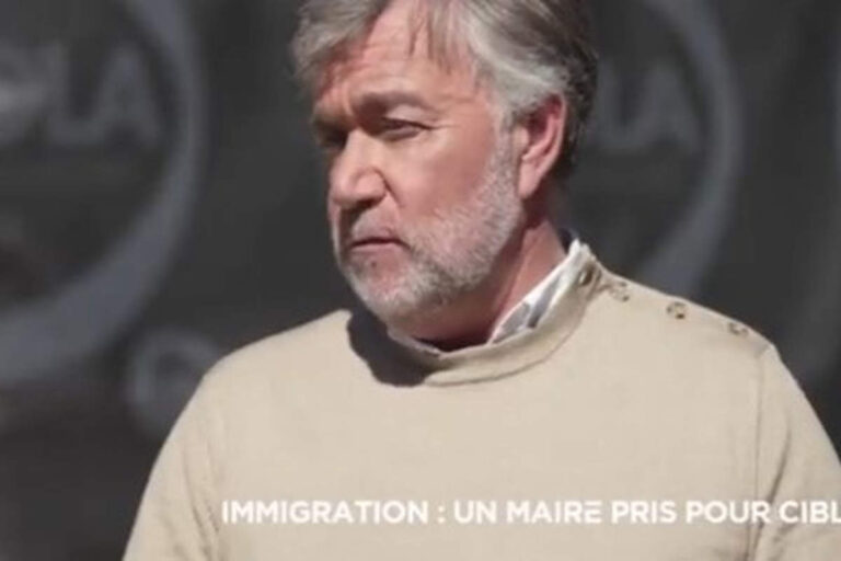 Yannick Morez, maire de Saint-Brévin (44) démissionne (capture Envoyé Spécial)
